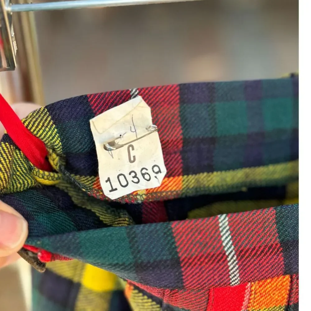 VTG Yellow Red Tartan Plaid Pleat Kilt Wrap Skirt Size XS/S Buckle Thru Closure